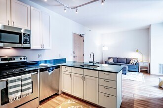 7west in Minneapolis, MN - Building Photo - Building Photo