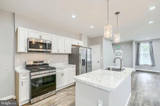 1702 E 32nd St in Baltimore, MD - Building Photo - Building Photo