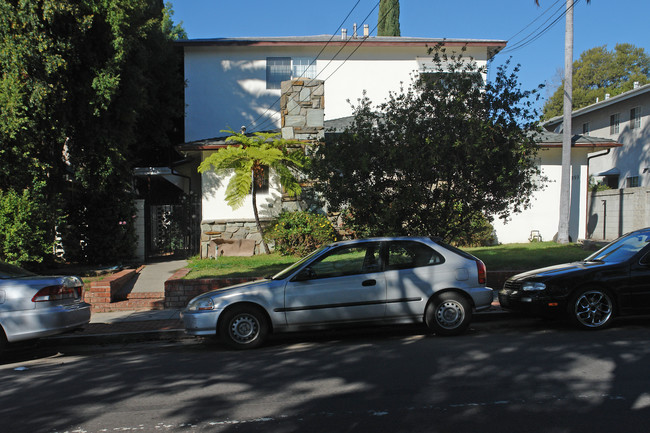 393 Waldo Ave in Pasadena, CA - Building Photo - Building Photo