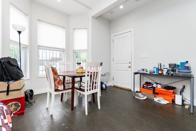 78 Forest St in Boston, MA - Building Photo - Building Photo