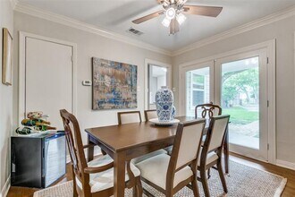 9007 San Fernando Way in Dallas, TX - Building Photo - Building Photo