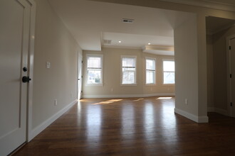 11 Falkland St, Unit 1 in Boston, MA - Building Photo - Building Photo