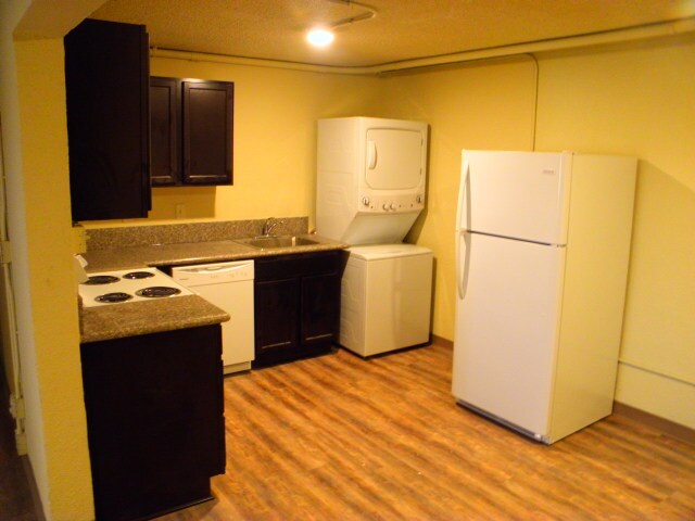 3713 E Ross Pkwy in Wichita, KS - Building Photo