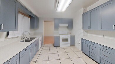 38849 Yucca Tree St in Palmdale, CA - Building Photo - Building Photo