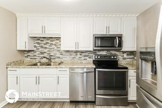 2091 Luana Dr E in Jacksonville, FL - Building Photo - Building Photo