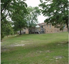 Bay West Apartments in Aberdeen, NC - Foto de edificio - Building Photo