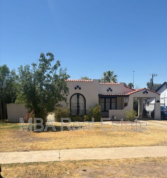 1533 W Willetta St in Phoenix, AZ - Building Photo