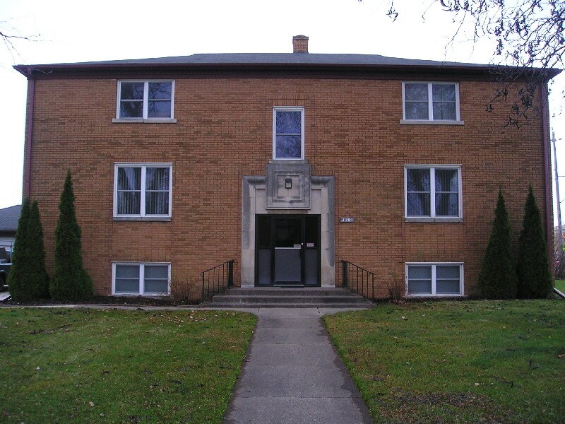 2504 15th St, Unit 4 in Rock Island, IL - Building Photo
