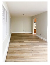 142 William St in Carteret, NJ - Building Photo - Building Photo