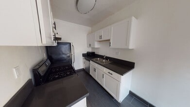 1006 S Orange Dr in Los Angeles, CA - Foto de edificio - Interior Photo