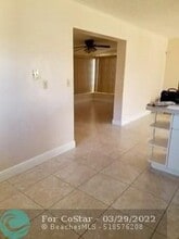 1521 NW 43rd Ave in Lauderhill, FL - Foto de edificio - Building Photo
