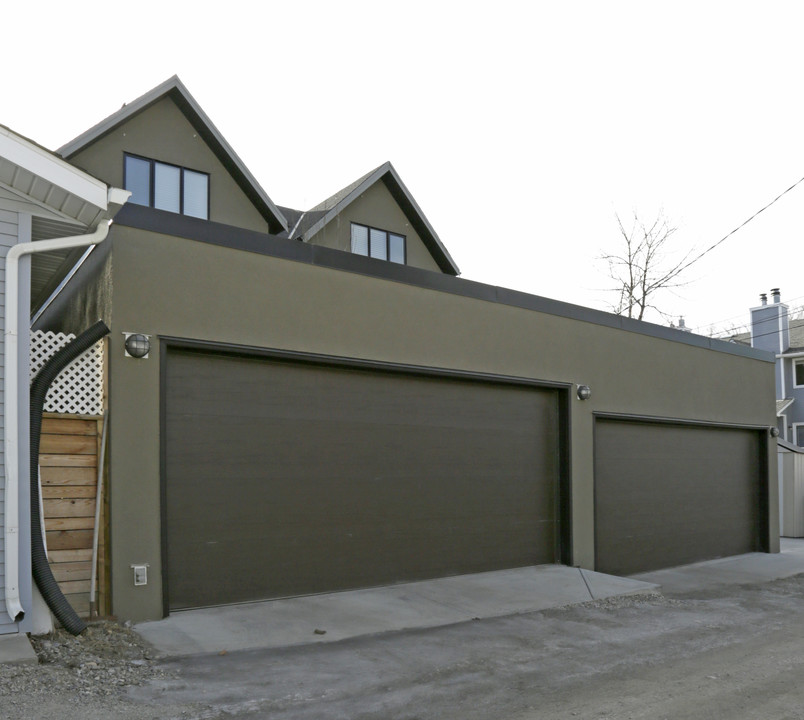 830 2nd Ave NW in Calgary, AB - Building Photo