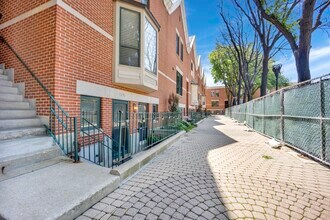 711 S Ashland Ave in Chicago, IL - Building Photo - Building Photo