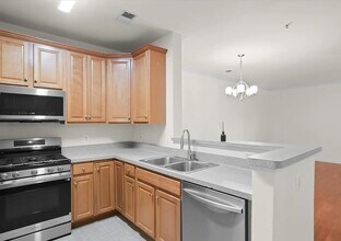 3820 Lightfoot St in Chantilly, VA - Building Photo - Building Photo