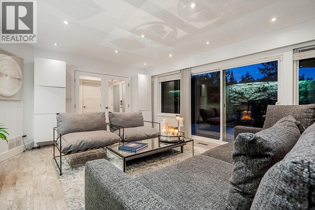 6446 Marine Dr in Vancouver, BC - Building Photo - Building Photo