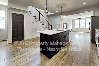 634 B Vernon Ave in Nashville, TN - Building Photo - Building Photo