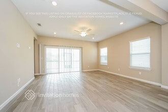 11243 Oyster Creek Rd in Jacksonville, FL - Foto de edificio - Building Photo