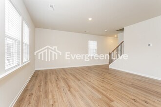 5579 Hydrangea St in Winston-Salem, NC - Building Photo - Building Photo