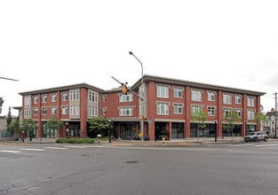 Leland Place in Kirkland, WA - Building Photo - Building Photo
