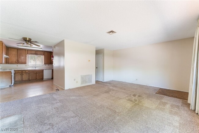 237 Greenbriar Townhouse Way in Las Vegas, NV - Foto de edificio - Building Photo