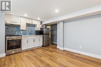 333 Chilver Rd in Windsor, ON - Building Photo - Building Photo