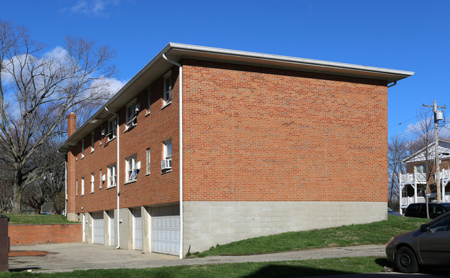 110 Cowan Dr in Mason, OH - Building Photo - Building Photo