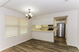 1714 Yorktown Dr in Arlington, TX - Building Photo - Building Photo