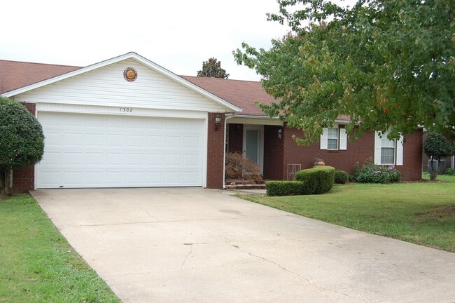 property at 1302 SE 21st St