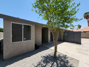 33654 Pueblo Trl in Cathedral City, CA - Building Photo - Building Photo