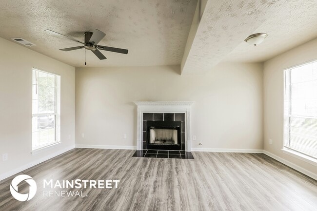 7282 Williamsburg Dr in Riverdale, GA - Building Photo - Building Photo
