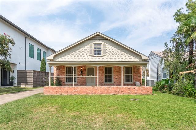 4407 Bonham St in Dallas, TX - Building Photo