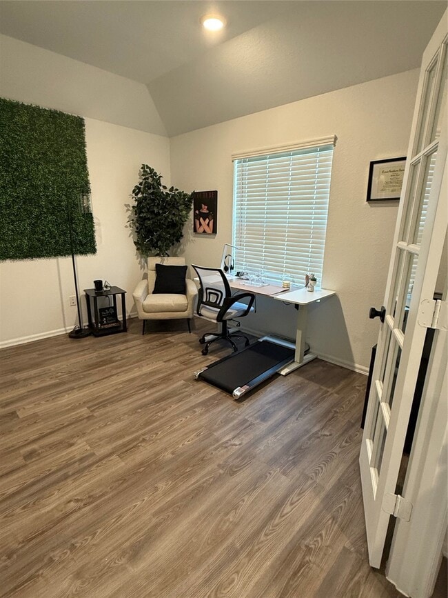 property at 3618 Oakvale Dr