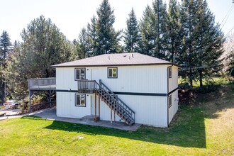 815 SW State St in Pullman, WA - Building Photo - Building Photo