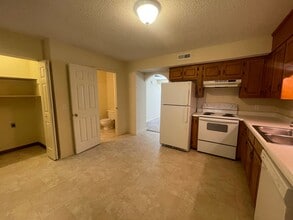 1312 14th St NE in Hickory, NC - Building Photo - Building Photo