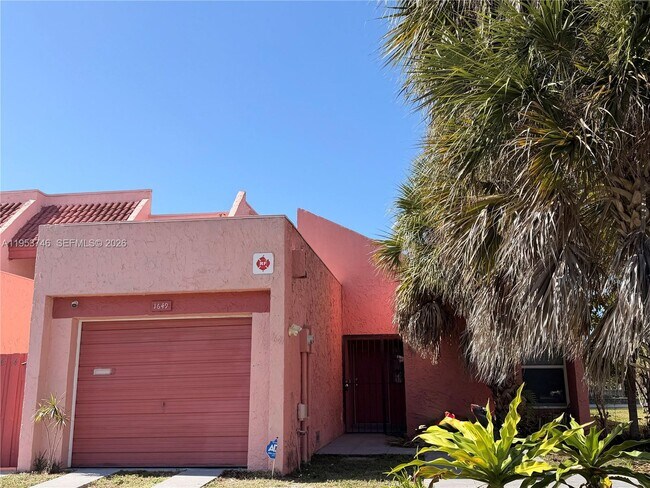 1649 NW 56th Terrace in Lauderhill, FL - Building Photo - Building Photo