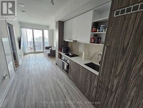 55 Cooper St in Toronto, ON - Building Photo - Building Photo