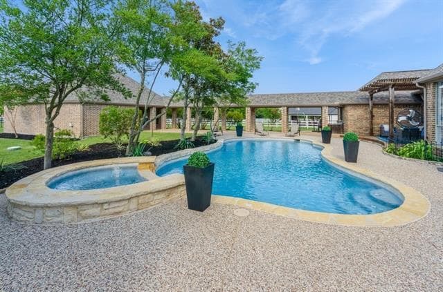 property at 819 Equestrian Dr