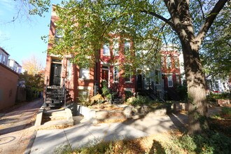 608 5th St NE in Washington, DC - Building Photo - Building Photo