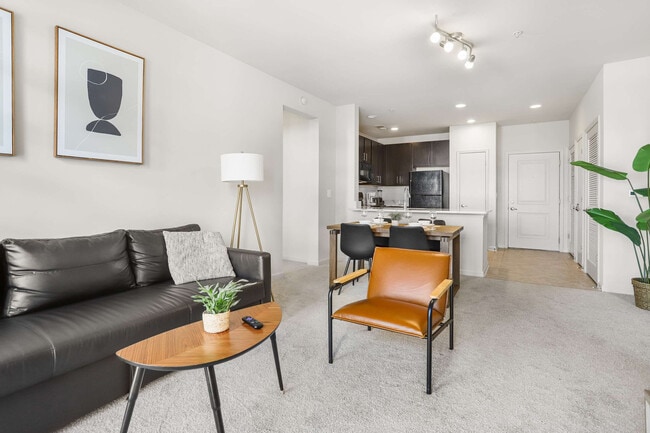 305 10th Street South