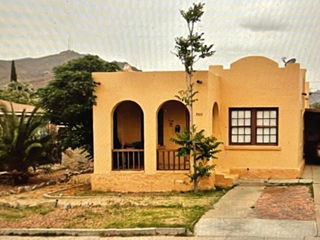 property at 3505 Douglas Ave