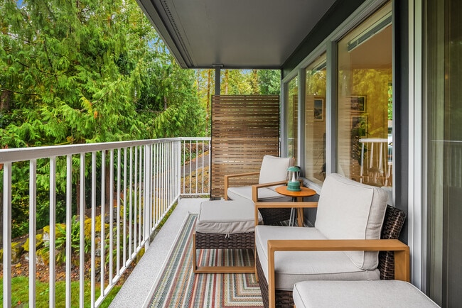 Wildwood Apartments in Issaquah, WA - Foto de edificio - Building Photo