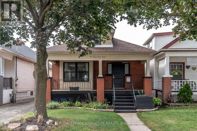 property at 25 Tuxedo Ave N