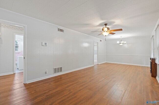 1611 Clb Vw Dr NW in Huntsville, AL - Building Photo - Building Photo