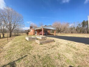 7440 Mount Herman Rd in Cookeville, TN - Building Photo - Building Photo