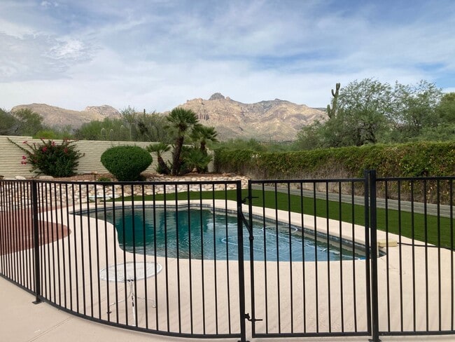 property at 6640 N Skyway Dr