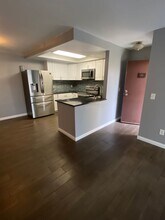 6052 Rancho Mission Rd in San Diego, CA - Building Photo - Building Photo