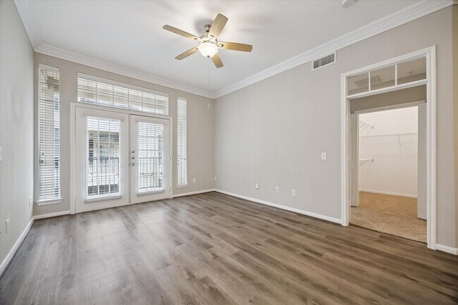 property at 5353 Memorial Dr