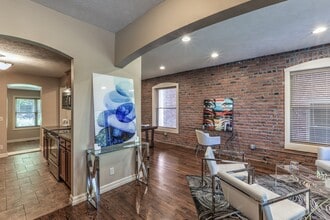 3001 Harney St in Omaha, NE - Building Photo - Building Photo