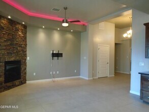 7364 Brays Landing Drive in El Paso, TX - Building Photo - Building Photo