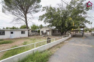 1105 Madero Ave in Las Cruces, NM - Building Photo - Building Photo